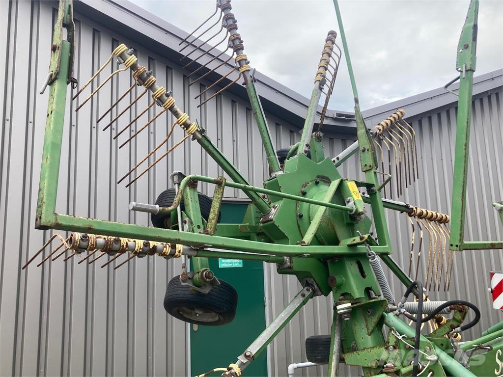 Krone 1201 hark Vändare och luftare