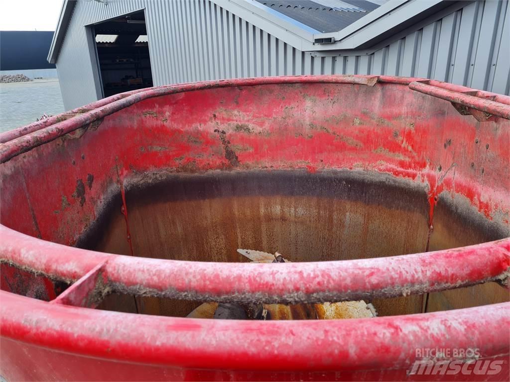 Peecon biga 15-245 Fullfodervagnar