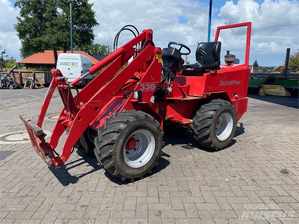Schäffer 336 Frontlastare och grävare
