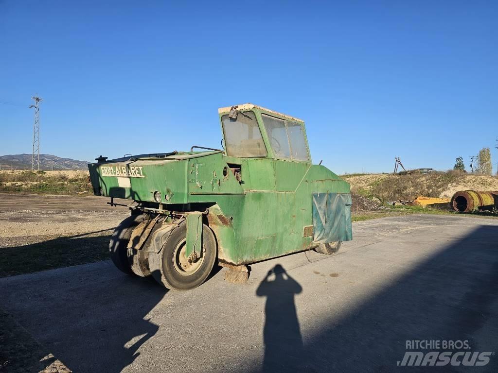 Corinsa 12/22 Jordkompaktorer