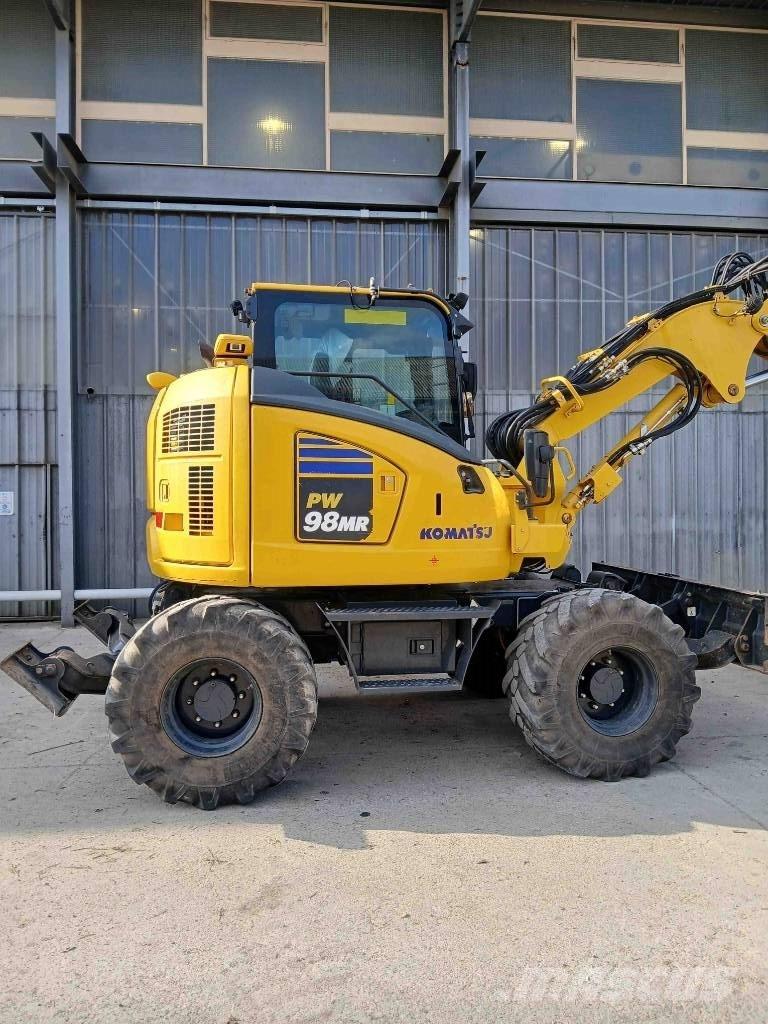 Komatsu PW 98 MR-11 Hjulgrävare