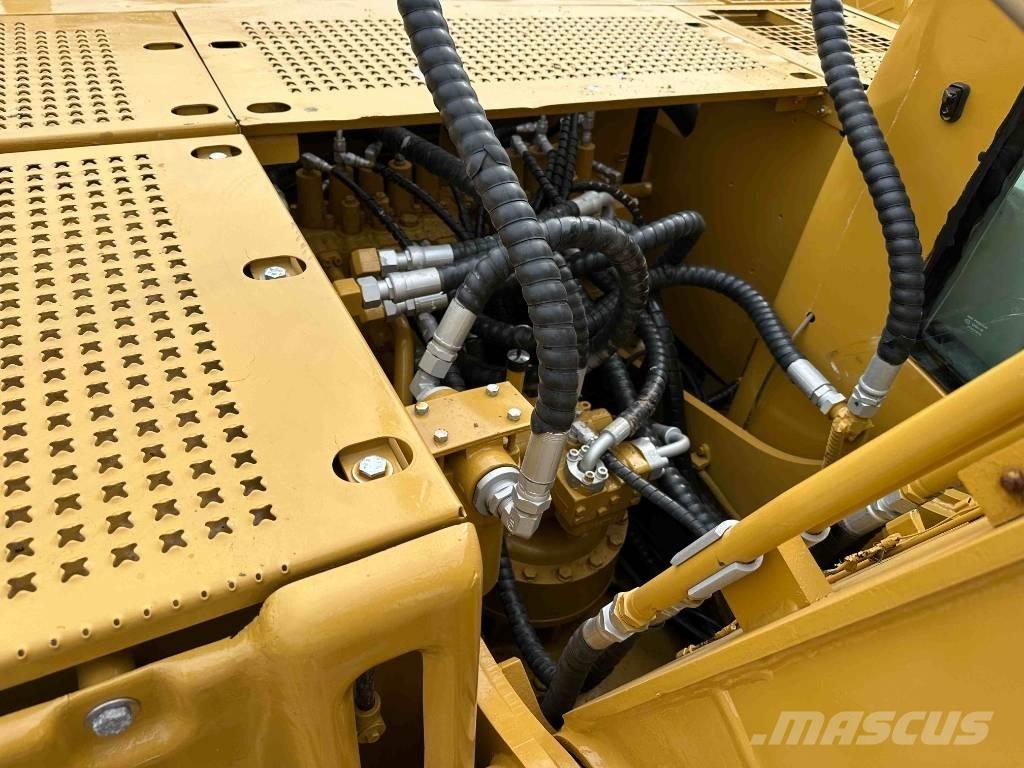 CAT 320 C L Bandgrävare