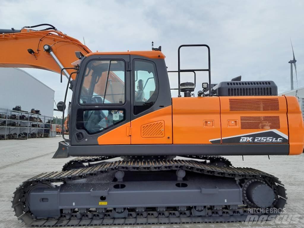 Doosan DX 255 NLC-7 Bandgrävare