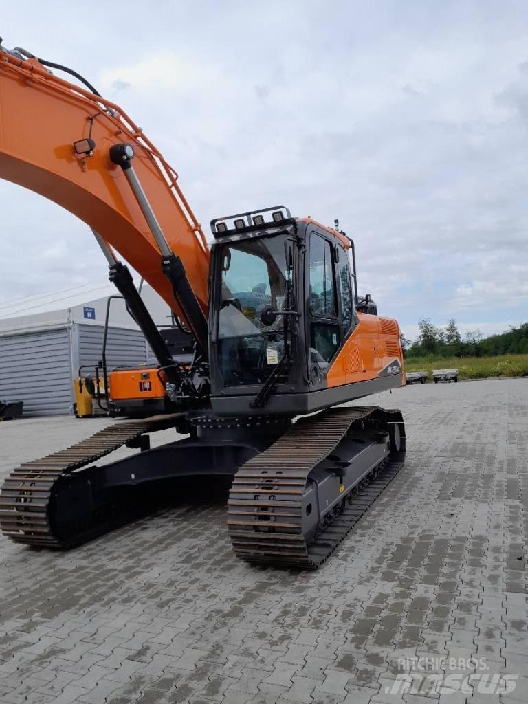 Doosan DX 255 NLC-7 Bandgrävare