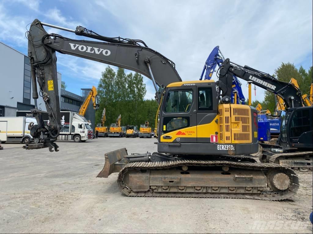 Volvo ECR 235 Bandgrävare