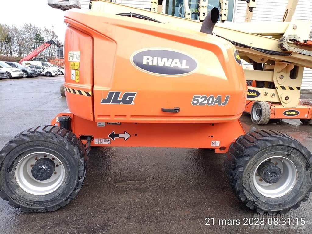 JLG 520AJ Bomliftar
