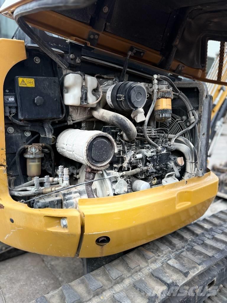CAT 302.7 D CR Minigrävare < 7t
