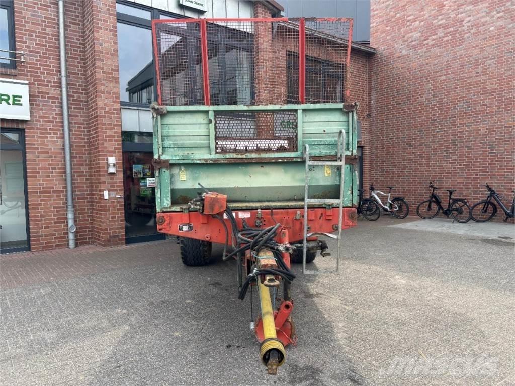 Kemper E 8000 Fast- och kletgödselspridare