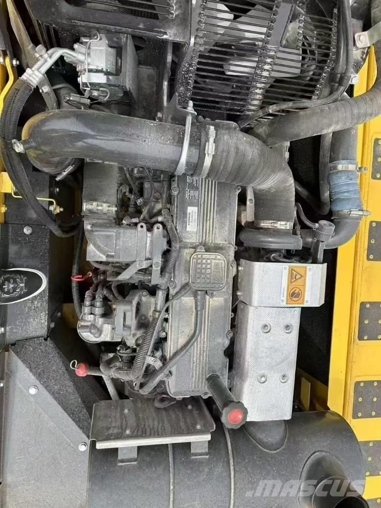 Komatsu 360-8MO Bandgrävare