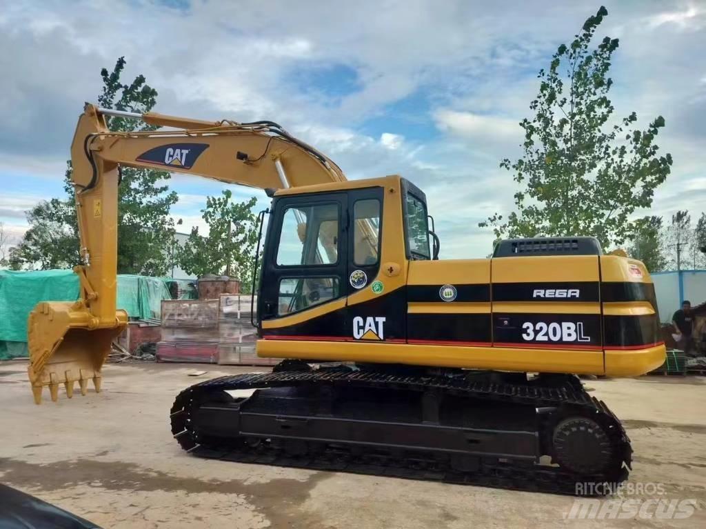 CAT 320 B L Bandgrävare