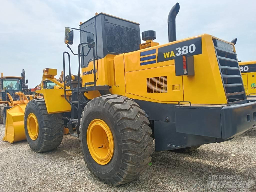 Komatsu WA 380 Hjullastare