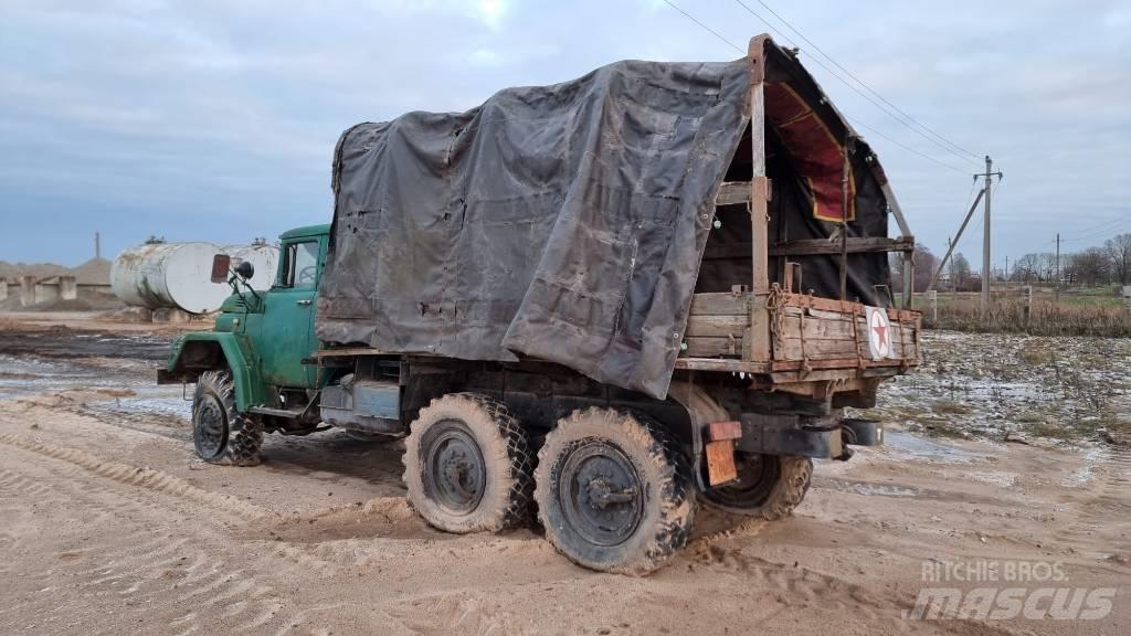ZIL 157 K 6x6 Skåpbilar