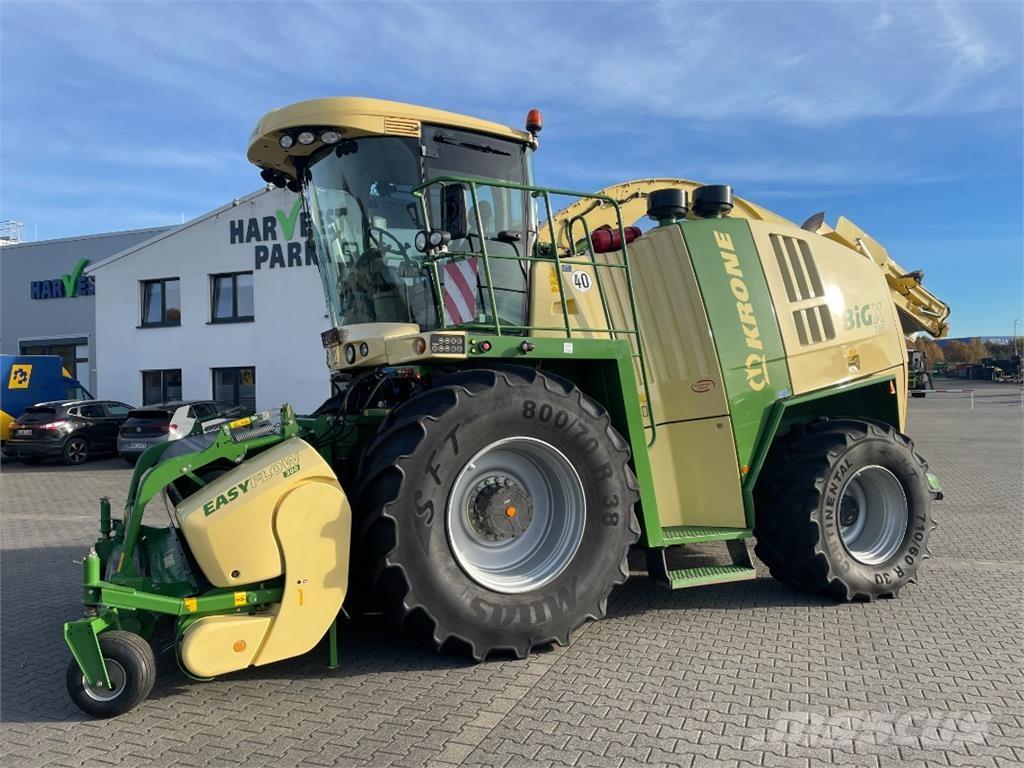 Krone BiG X 700 Fälthackar