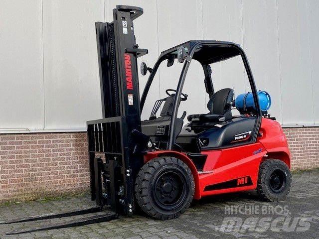 Manitou MI 30G Gasolmotviktstruckar