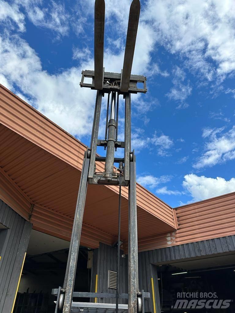  DEMO DM-H 25 VGT Gasolmotviktstruckar