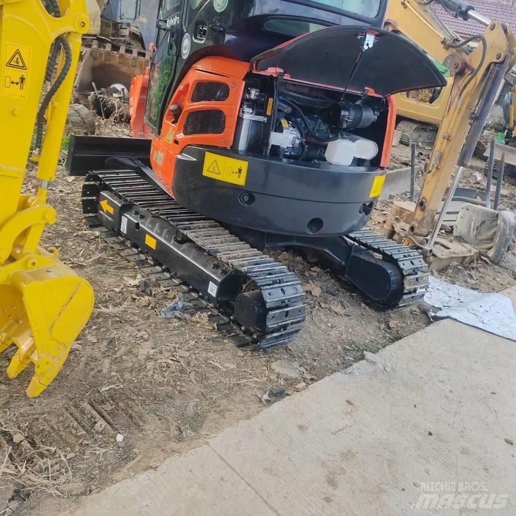Kubota U 30 Minigrävare < 7t