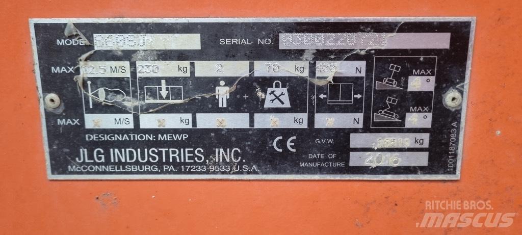 JLG 860 SJ Teleskop bomliftar