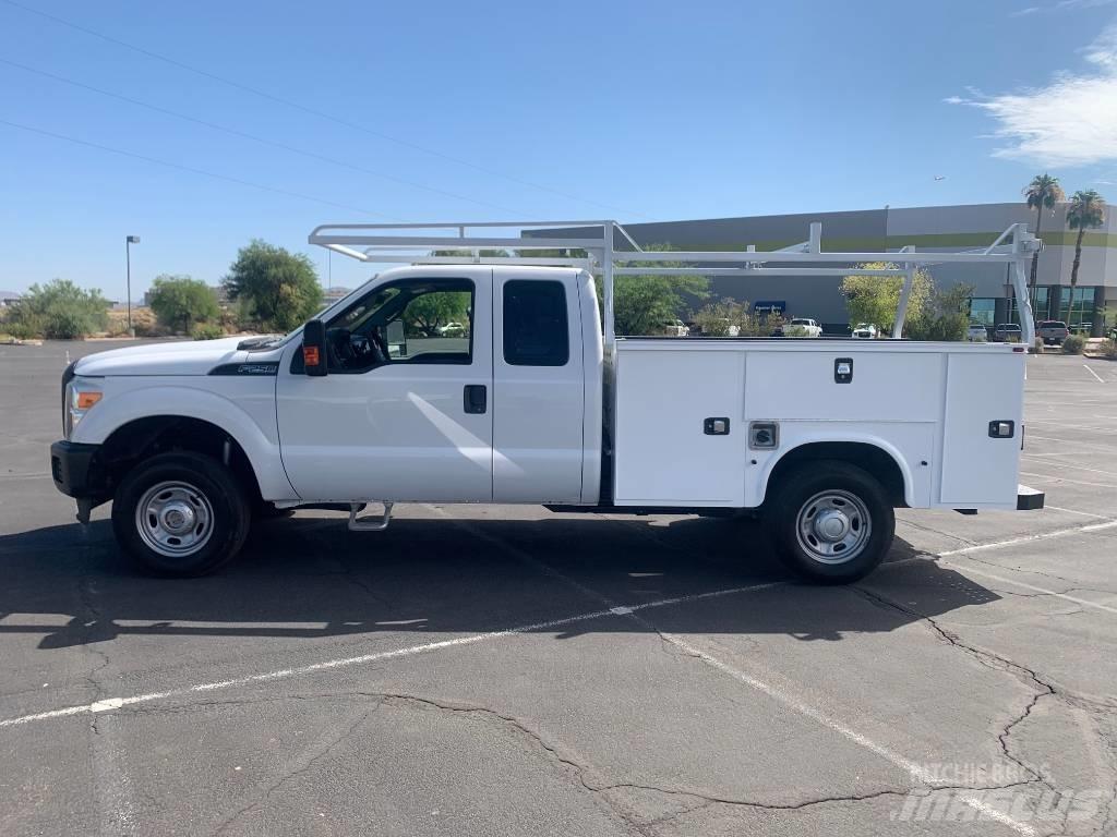 Ford F 250 XL SD Redskapsbärare