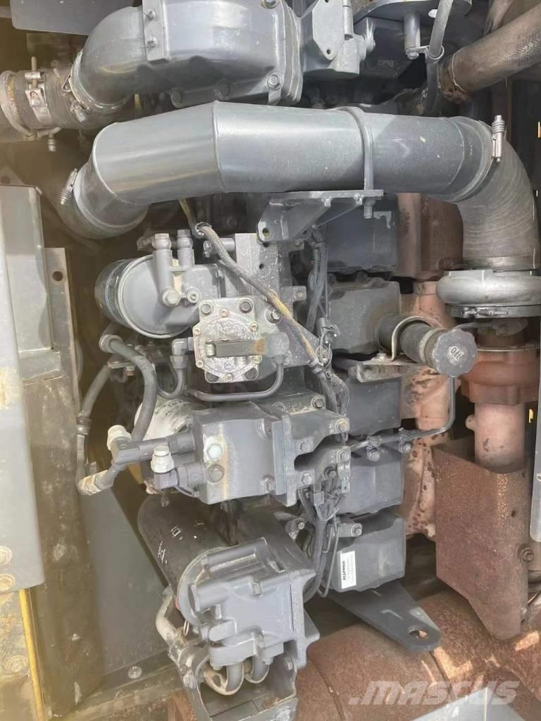 Komatsu PC 450-8 Bandgrävare