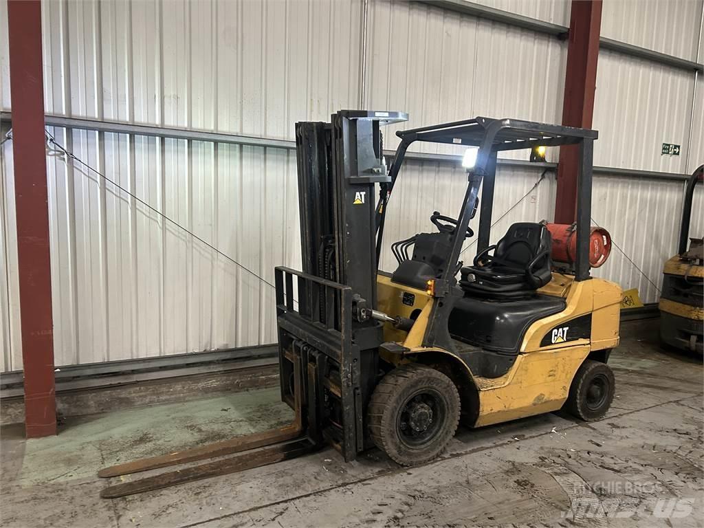 CAT GP25NT Gasolmotviktstruckar