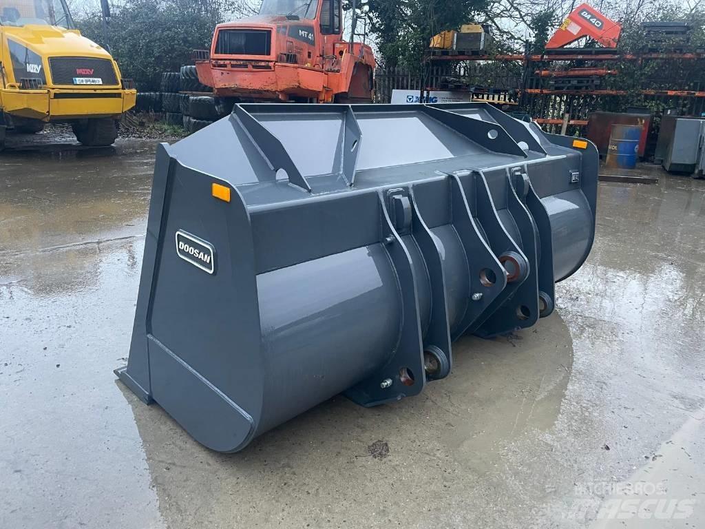 Doosan DL 320-7 Skopor