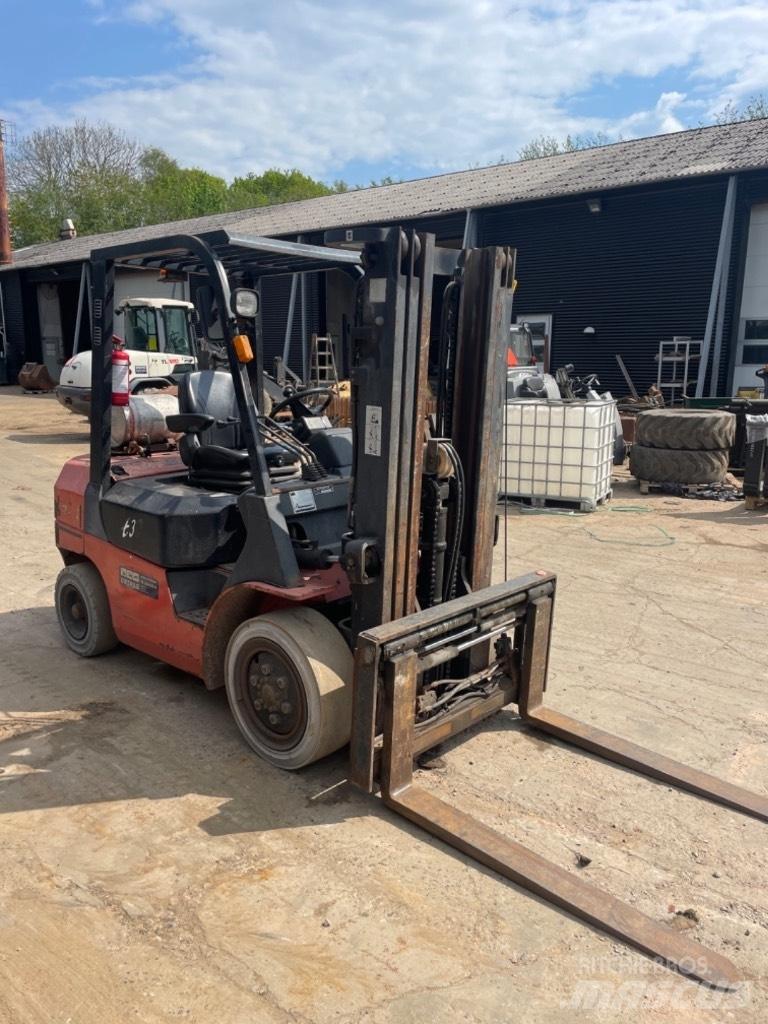 EP FG 25 Gasolmotviktstruckar
