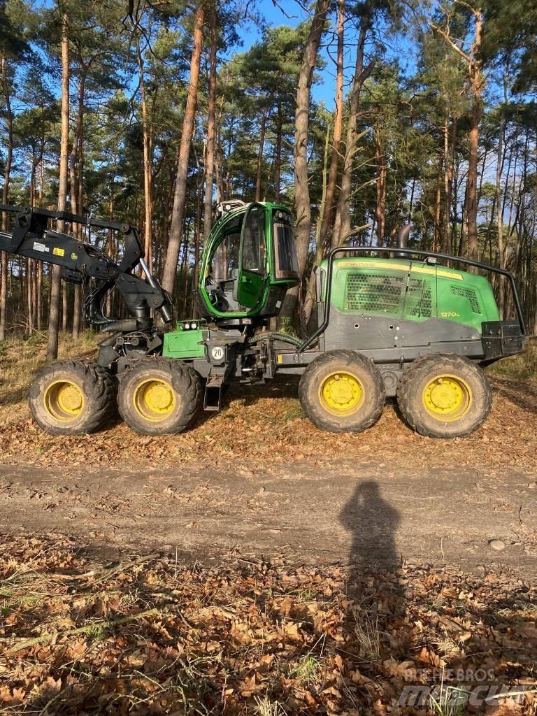 John Deere 1270 G Skördare