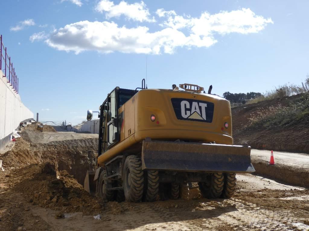 CAT M 318 F Hjulgrävare