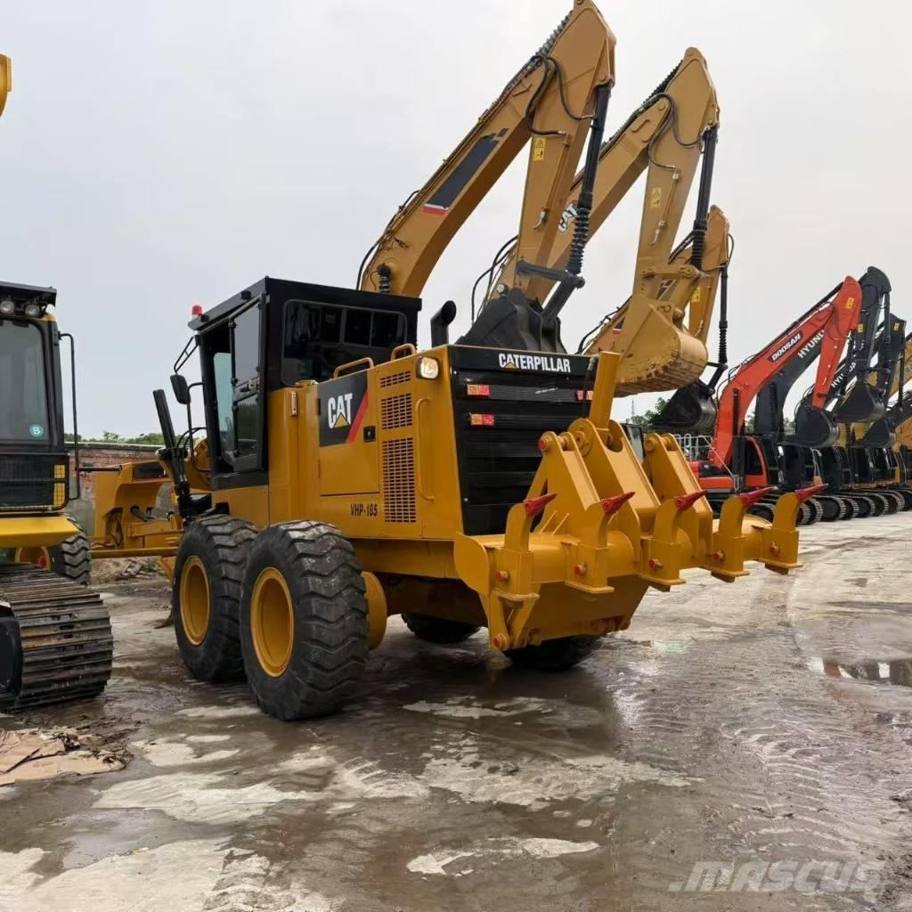 CAT 140K Väghyvlar