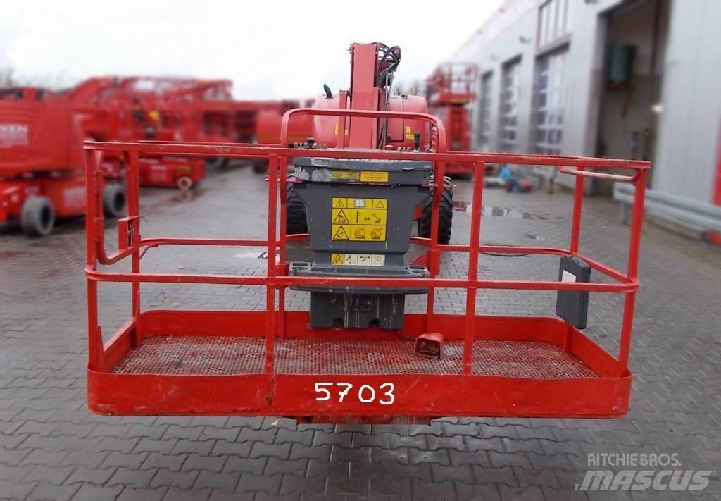 JLG 800 AJ Bomliftar