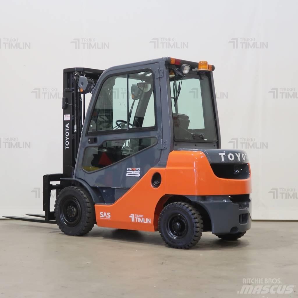 Toyota 52-8FDF25 Dieselmotviktstruckar