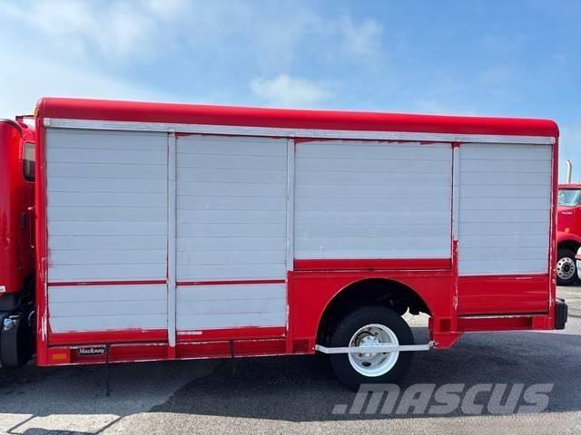 Freightliner M2 Lastbilar för dryckesleveranser