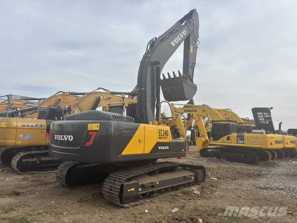 Volvo EC 240 Bandgrävare