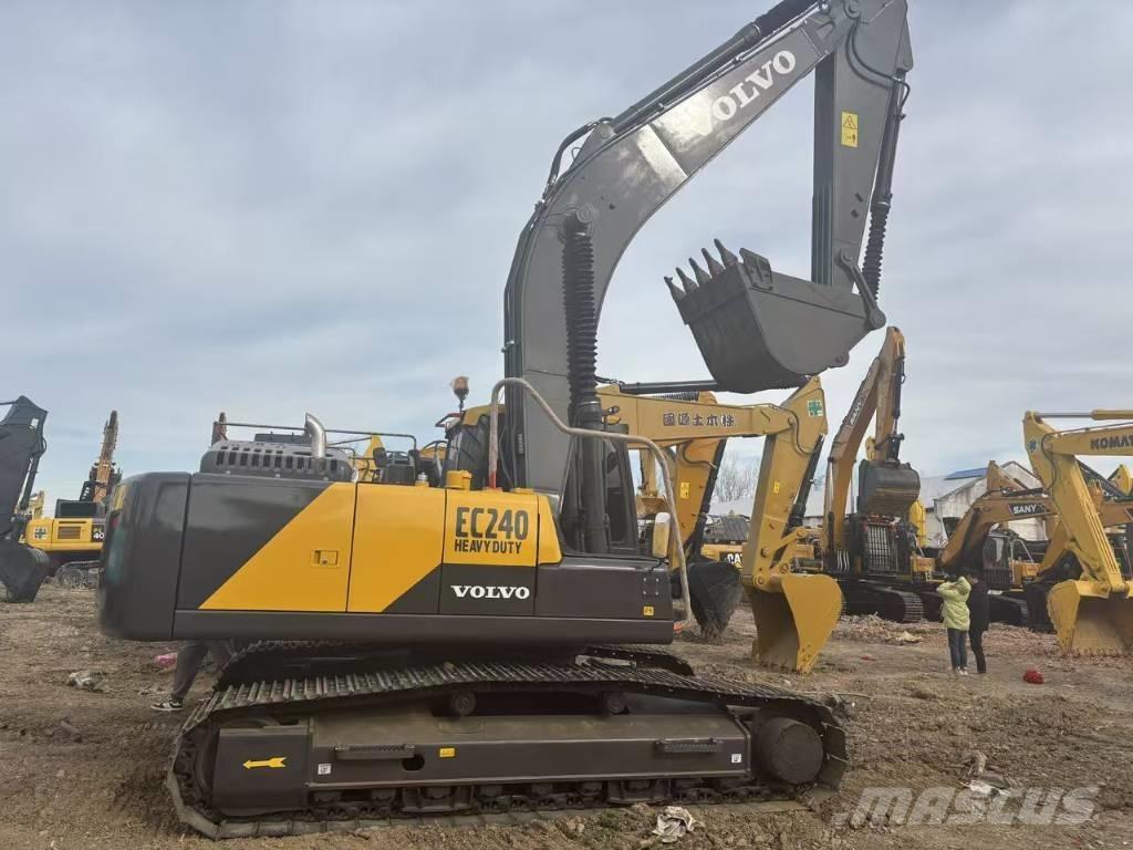 Volvo EC 240 Bandgrävare