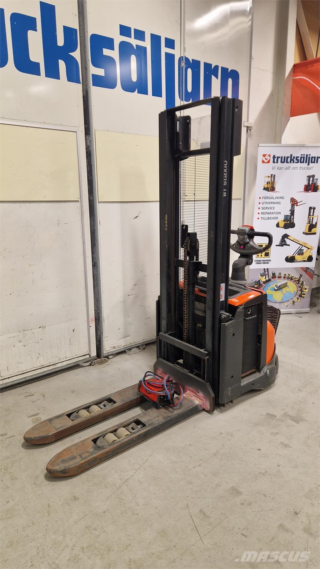 Toyota SWE120L Staplare