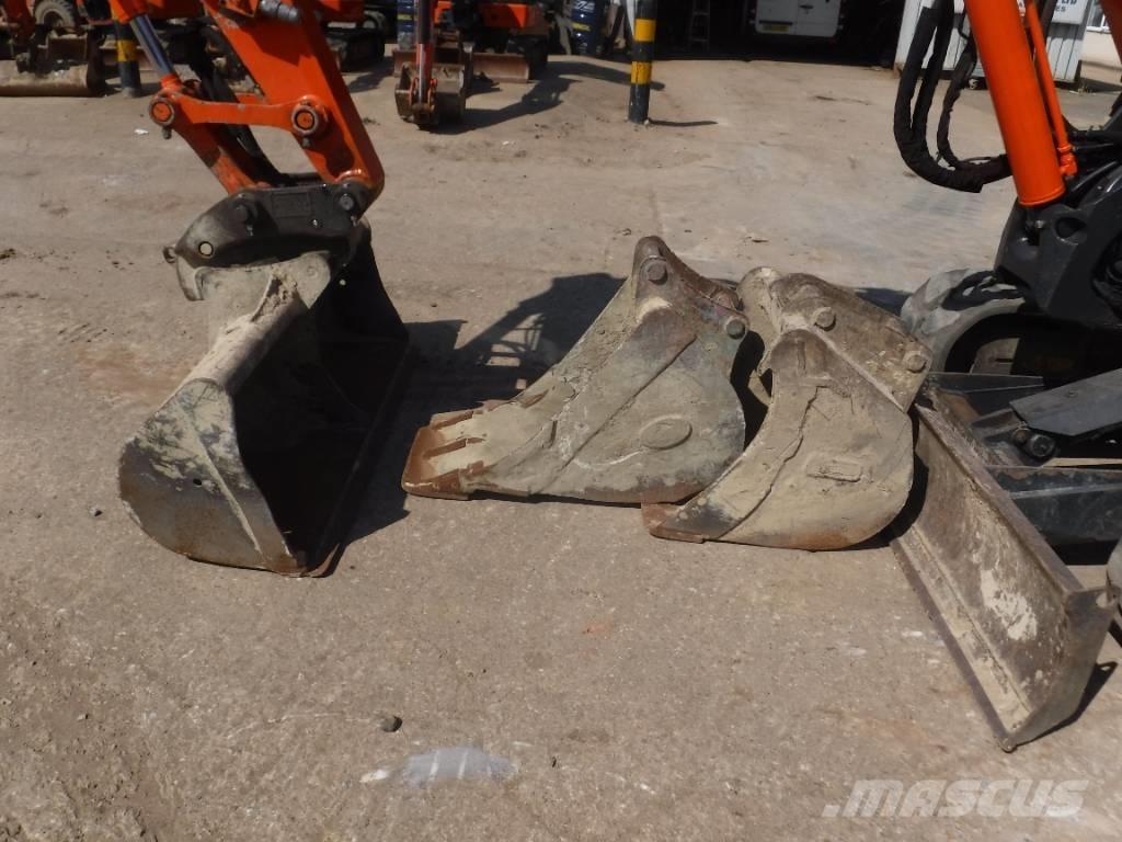 Hitachi ZX 85 US B-5 Midigrävmaskiner 7t - 12t