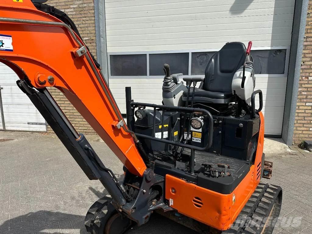 Hitachi ZX19U-6 YR Minigrävare < 7t