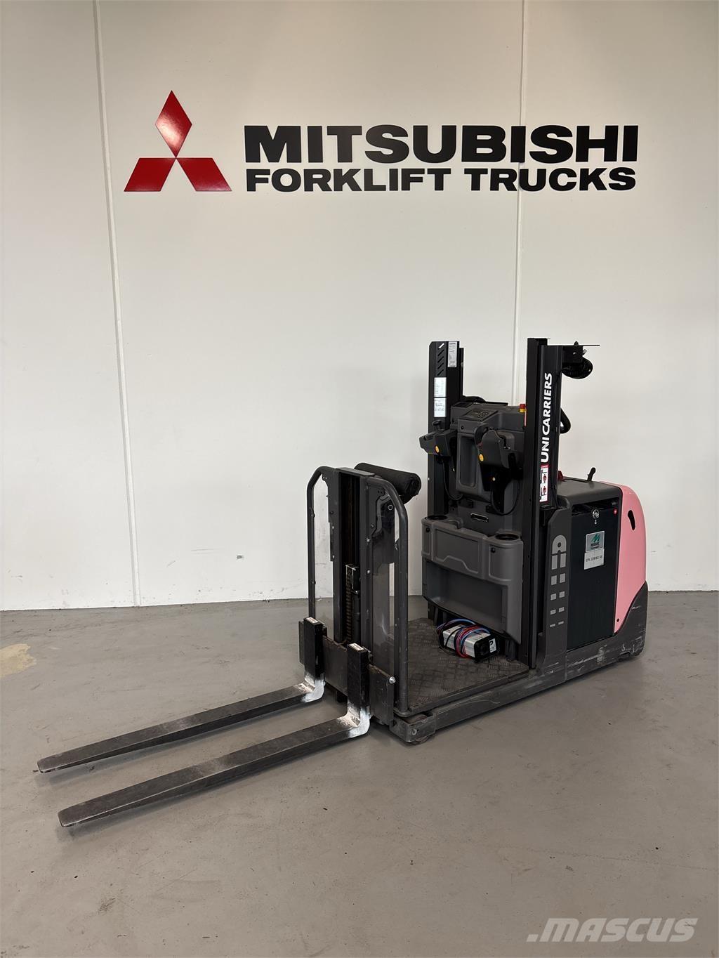 UniCarriers EPL100 Plocktruck, låglyftande