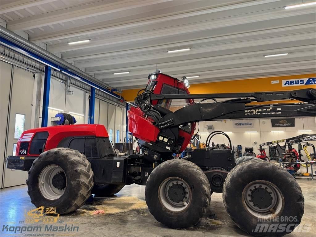 Komatsu 951 Skördare
