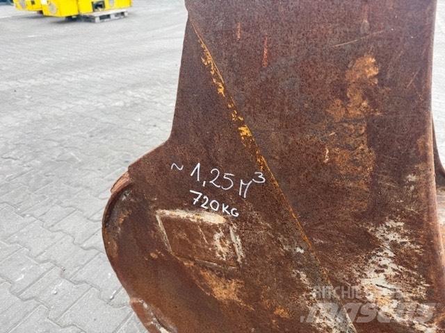 CAT M 320 BUCKET Grävutrustning