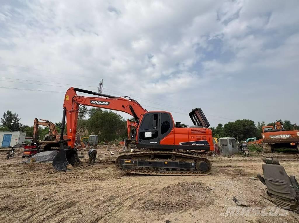 Doosan DX225LC-9C Bandgrävare