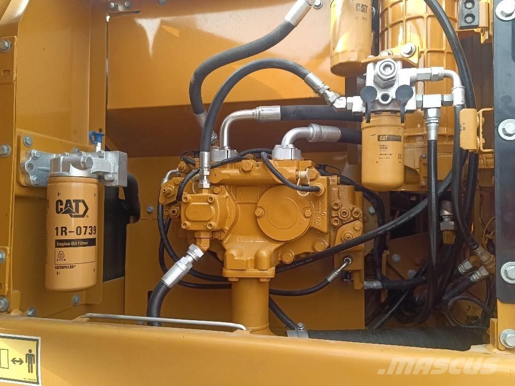 CAT 323 D2L Bandgrävare