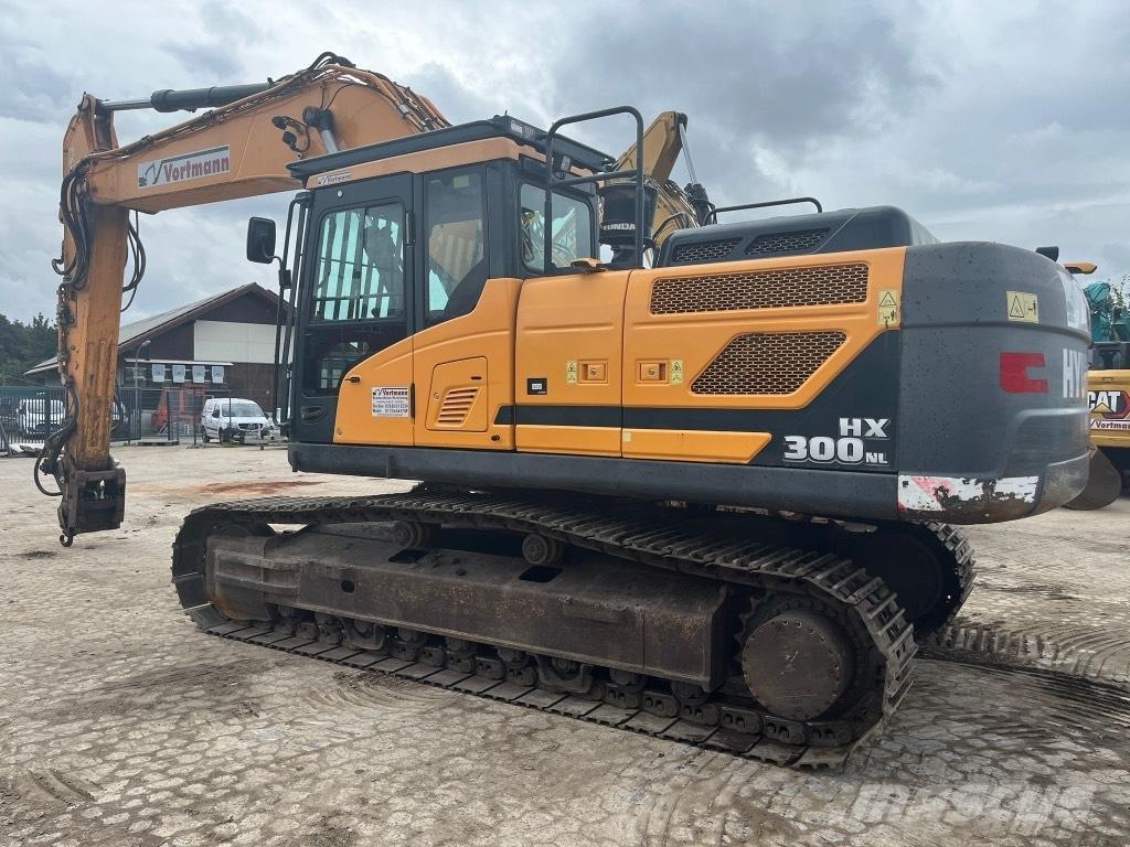 Hyundai HX 300 NL Bandgrävare