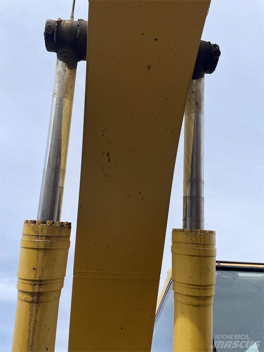 Komatsu PC 200 LC-7 Bandgrävare
