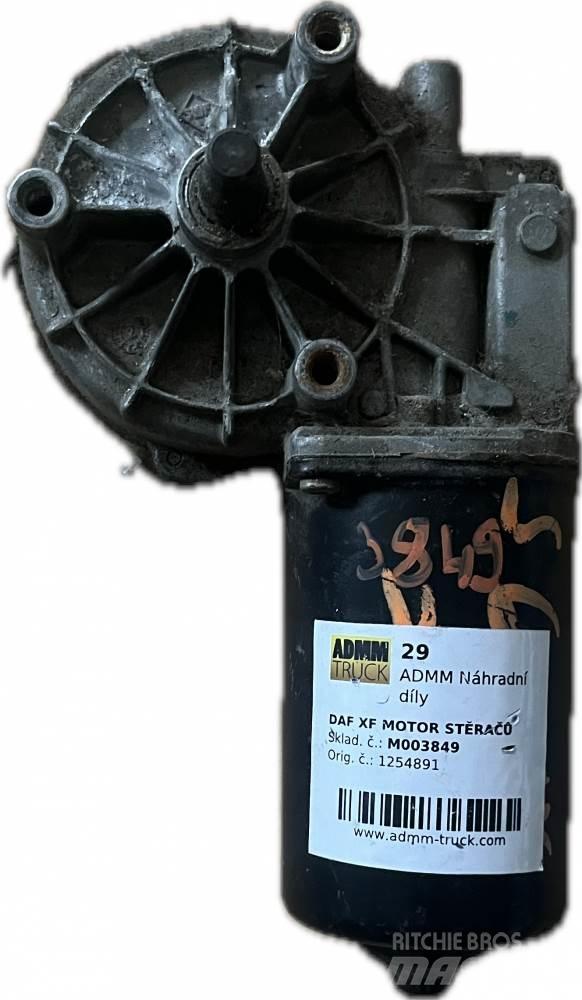 DAF XF MOTOR STĚRAČŮ Motorer
