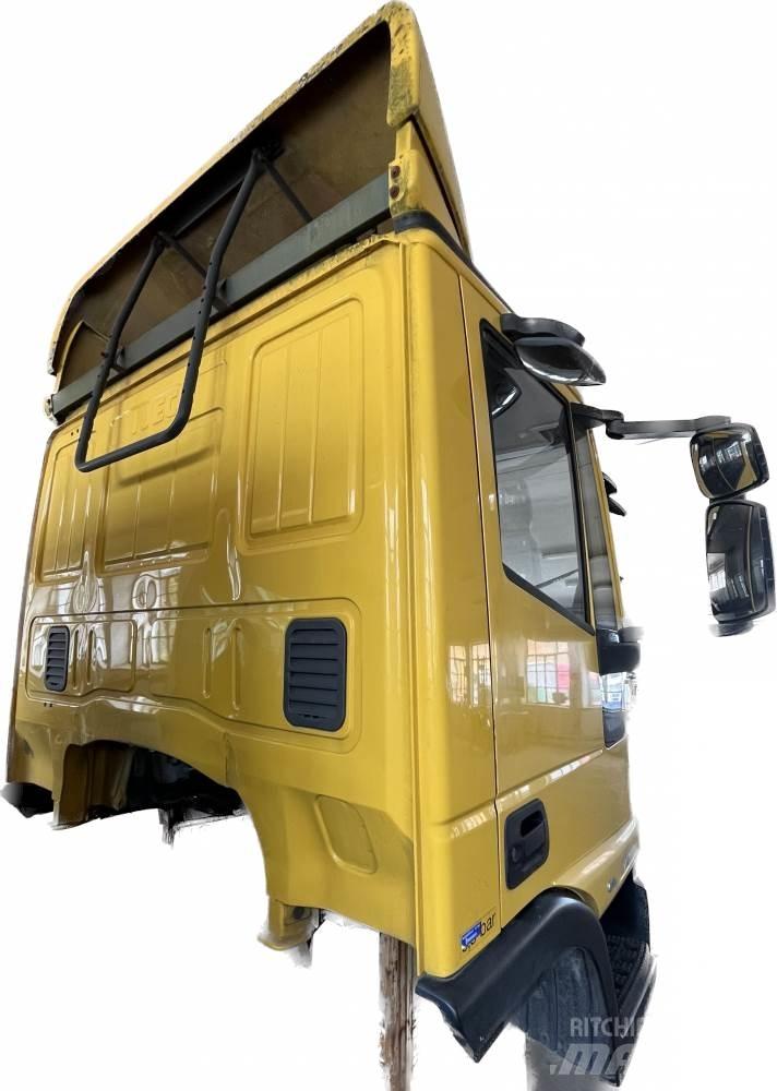 Iveco EUROCARGO KABINA Hytter och interiör