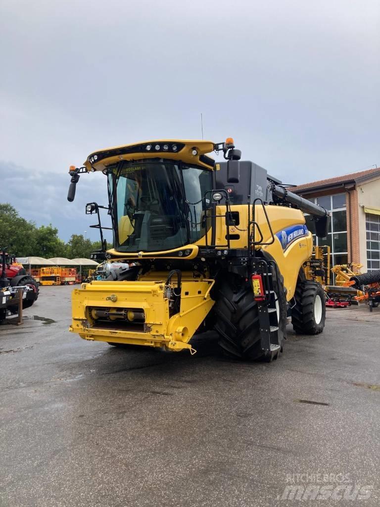 New Holland CR 8.90 Skördetröskor