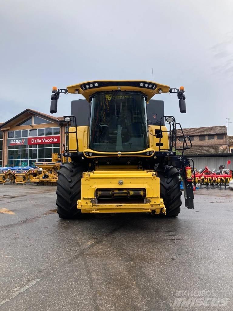 New Holland CR 8.90 Skördetröskor
