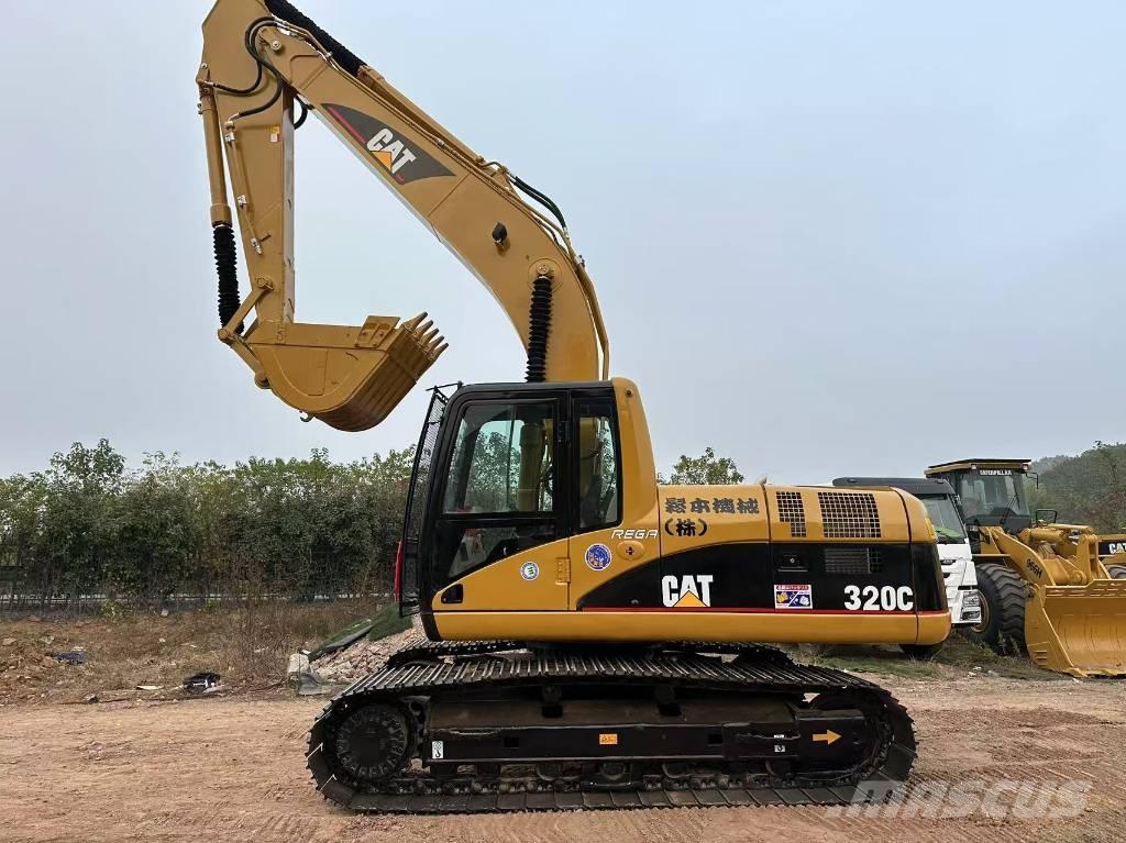 CAT 320 C Bandgrävare