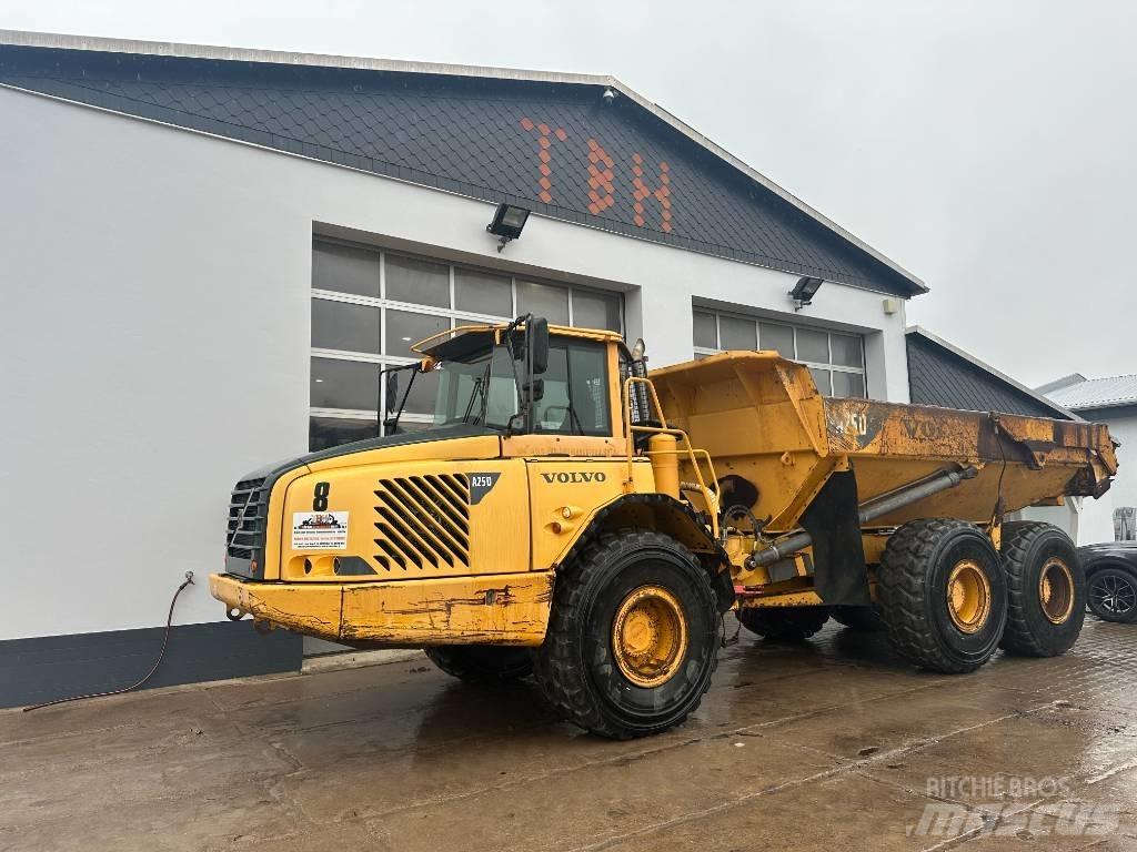 Volvo A 25 D Nr.8 Midjestyrd dumper